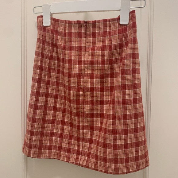 BNWOT*RARE*BRANDY MELVILLE CARA MINI SKIRT❤️🔥RED/ORANGE PLAID-OS-NEVER … - Picture 8 of 16